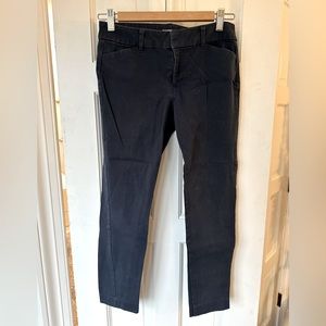 Old Navy Pixie Pants | Navy | Size 4
